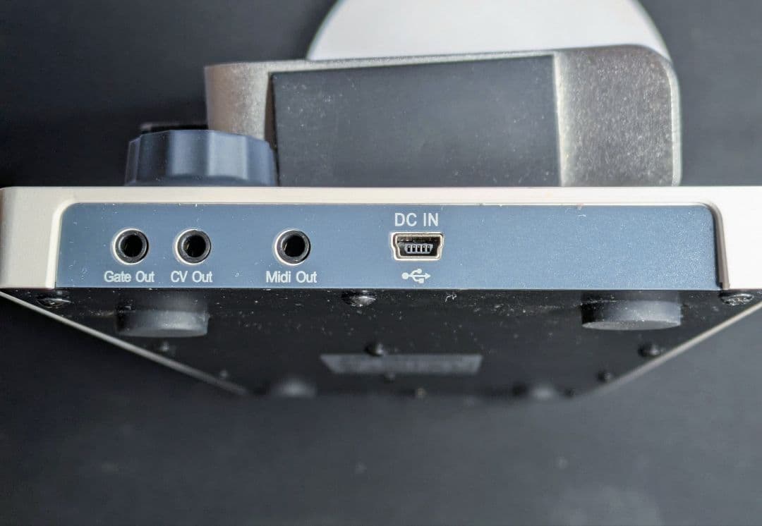 ARTURIA BeatStep MIDIパッドコントローラー シーケンサー