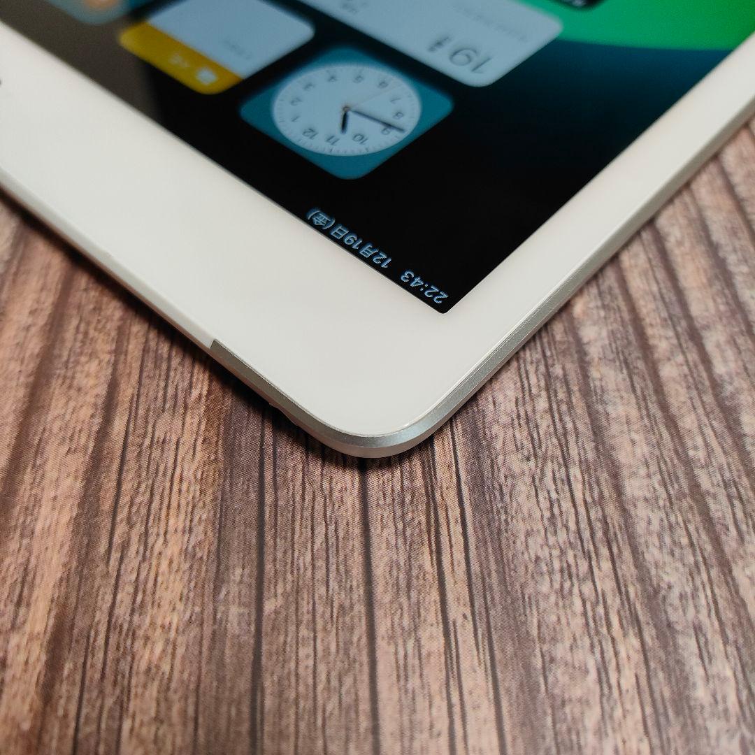 iPad 第7世代 32GB シルバー SIMフリー 美品
