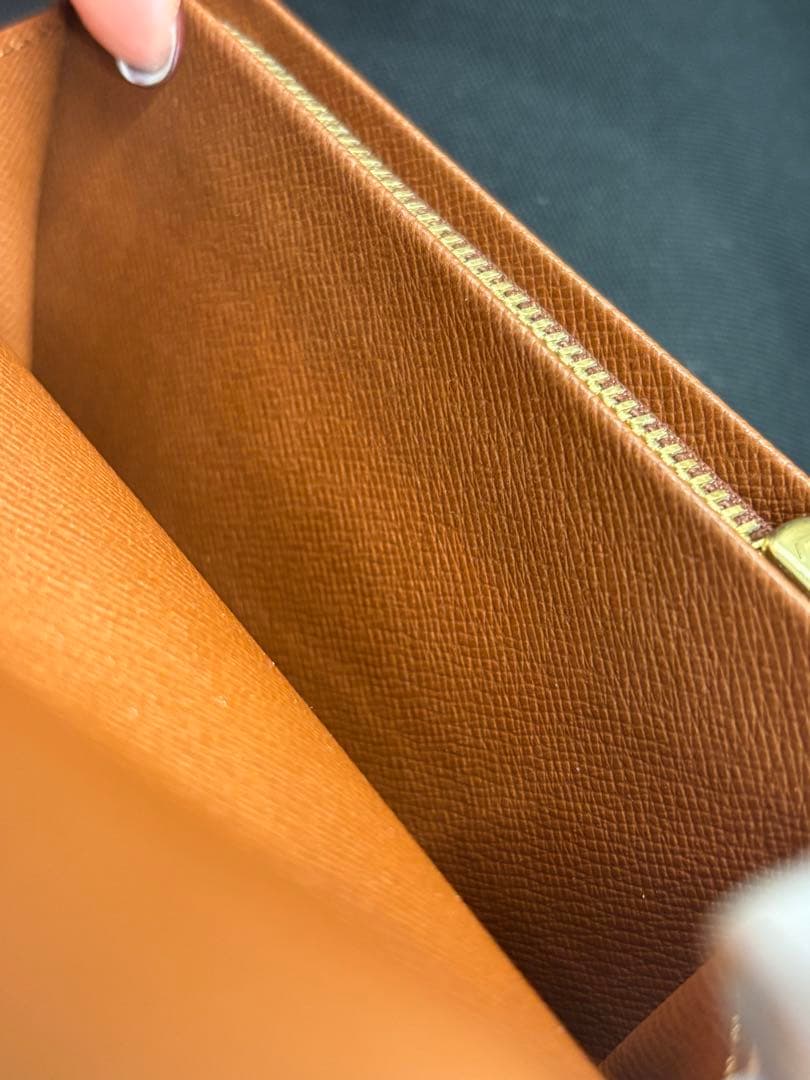 LOUIS VUITTON ルイヴィトン　折り財布　モノグラム　ユニセックス