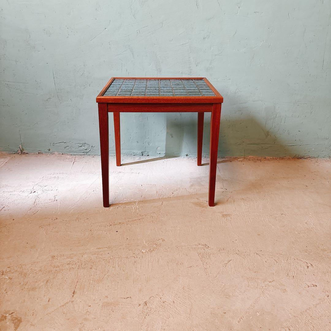 デンマーク　チーク材　タイルトップ　サイドテーブル　北欧家具　北欧ビンテージ