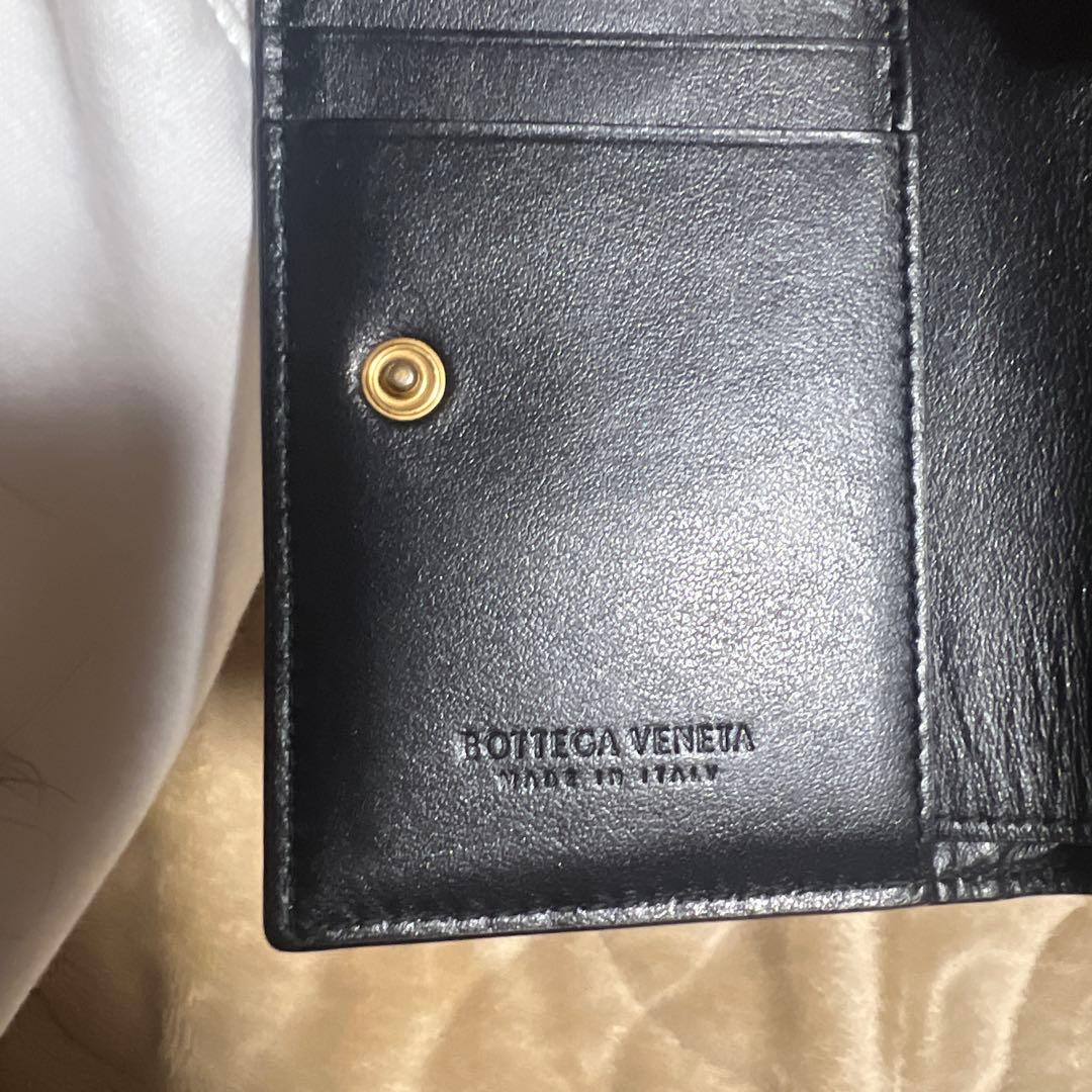 BOTTEGA VENETA 二つ折り財布