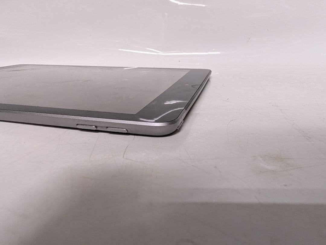 M*y様 iPad　WiFi+Cellularモデル　第6世代　A1954