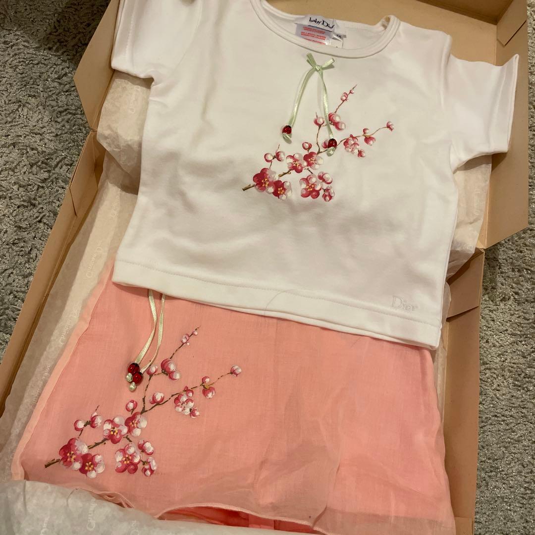 マサミ Dior 花柄刺繍プリント Tシャツとスカート 2A