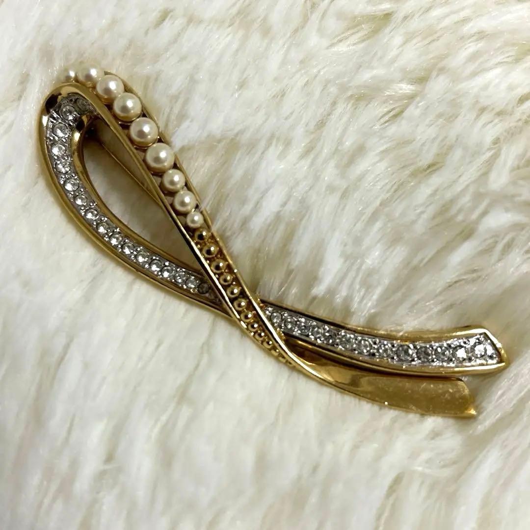 GROSSE グロッセ 大きめ ブローチ パール ラインストーン ゴールド