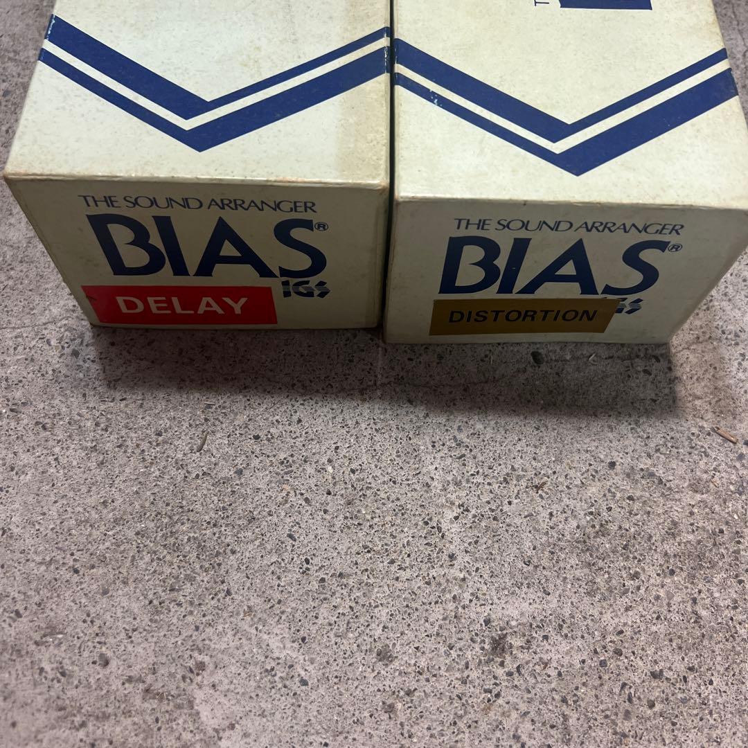ギター BIAS ANALOG DELAY DISTORTION