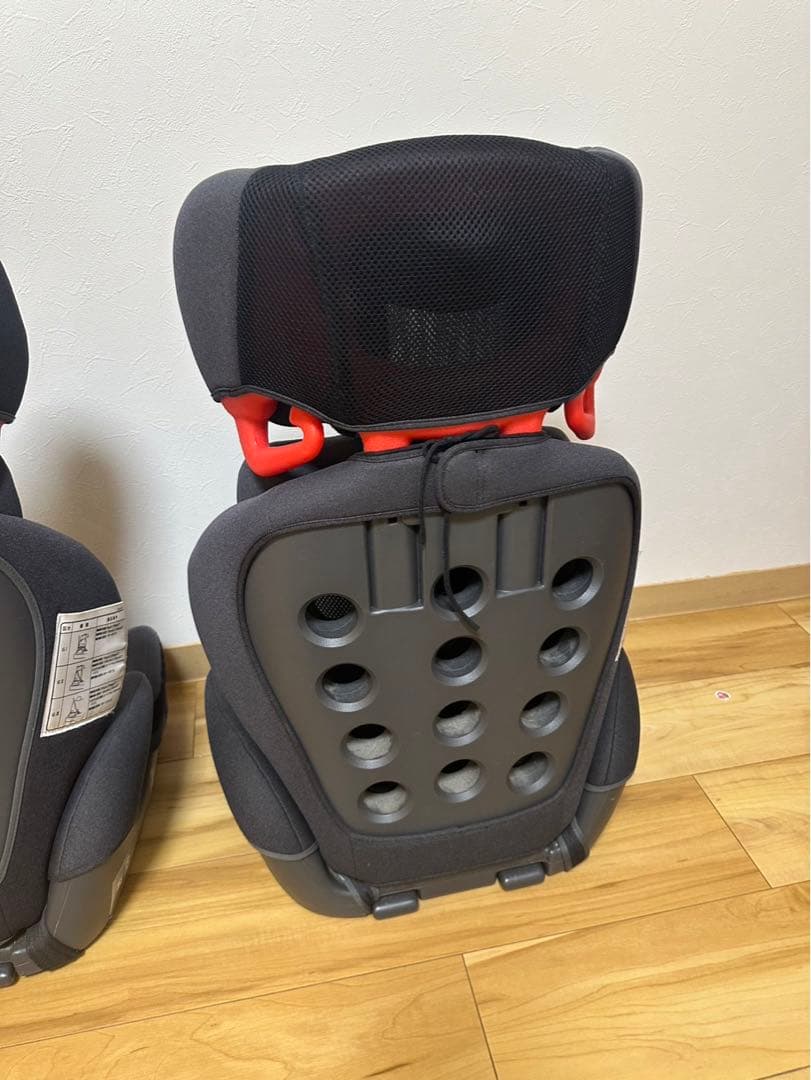 AILEBEBEエールべべ　ジュニアシートサラット3ステップクワトロプレミアムW