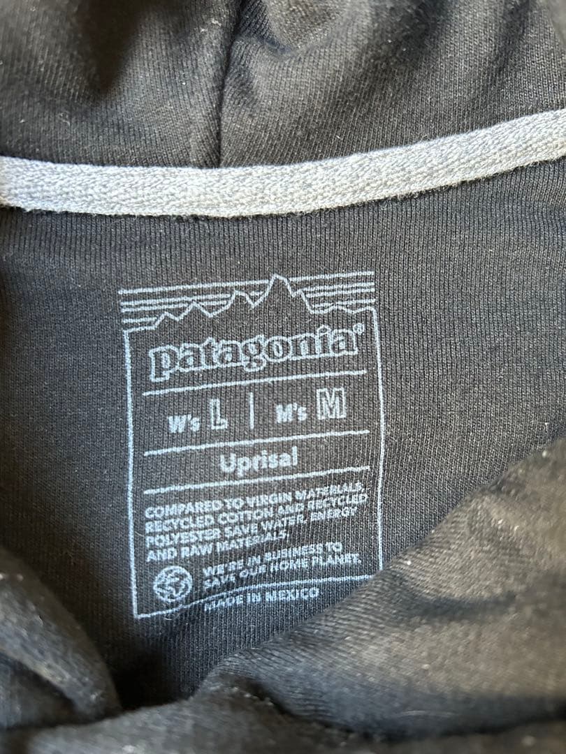 Patagonia ブラック パーカー　M