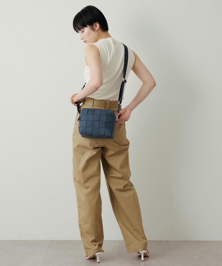 IACUCCI ショルダーバッグ ベルタ CORDURA Sサイズ ネイビー