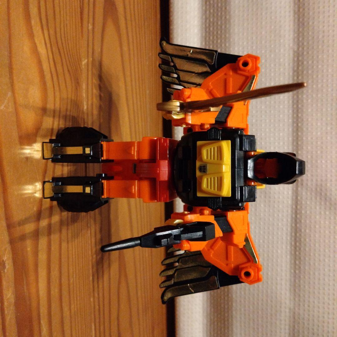 トランスフォーマー　アニマトロン巨重合体兵　プラッキング