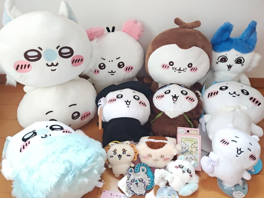 ちいかわ♥モモンガ♥ハチワレ シーサー カブトムシ♥BIGぬいぐるみ１５点セット