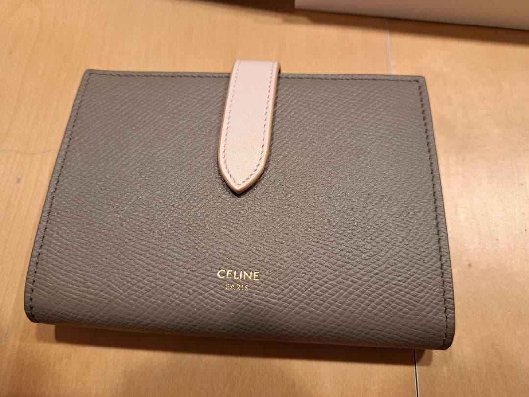 み　新品未使用　セリーヌ財布