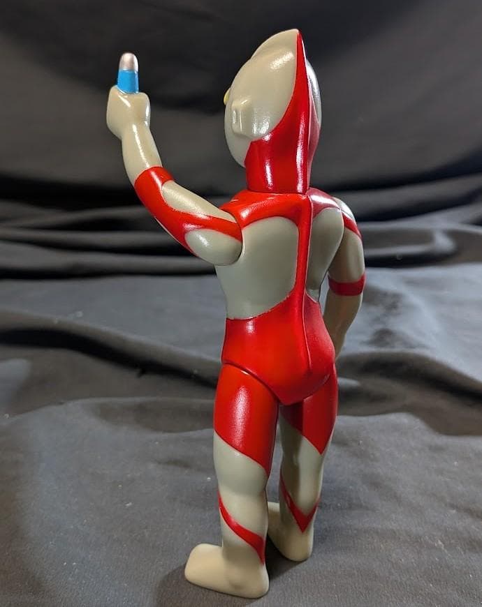 ウルトラマン ベータカプセル（Ｍ１号）ソフビフィギュア