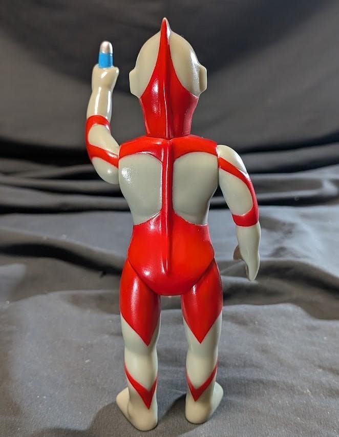 ウルトラマン ベータカプセル（Ｍ１号）ソフビフィギュア