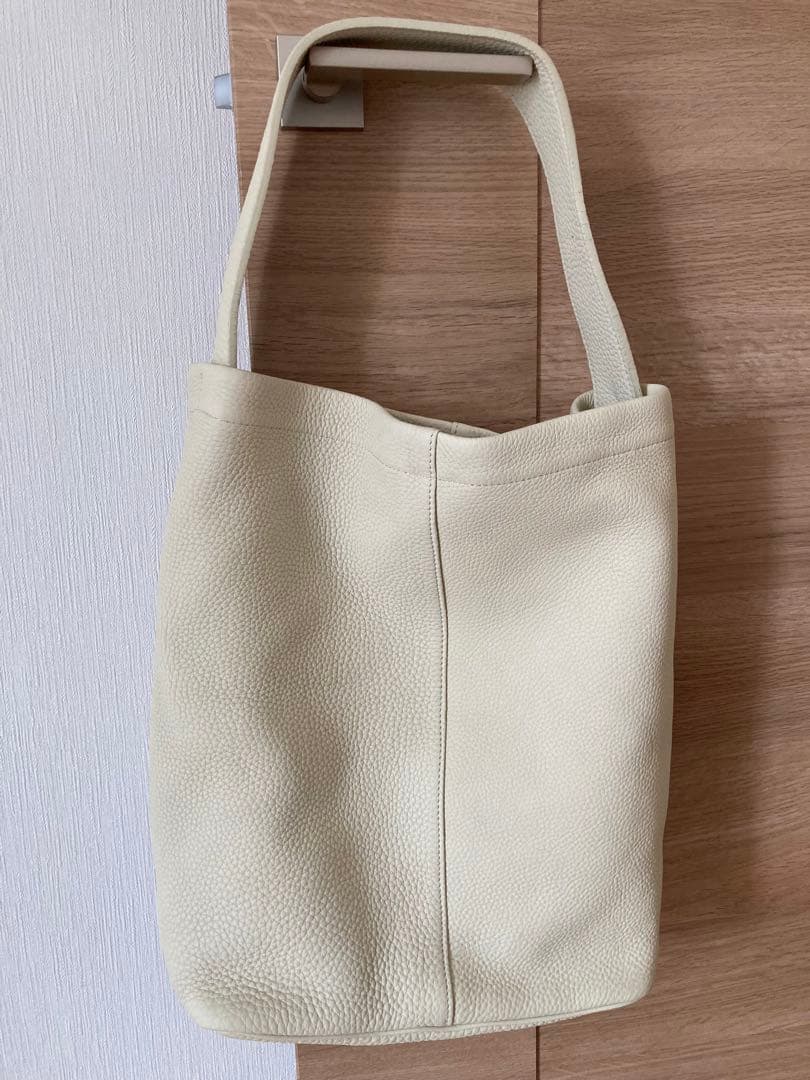 ITTI ショルダーバッグ