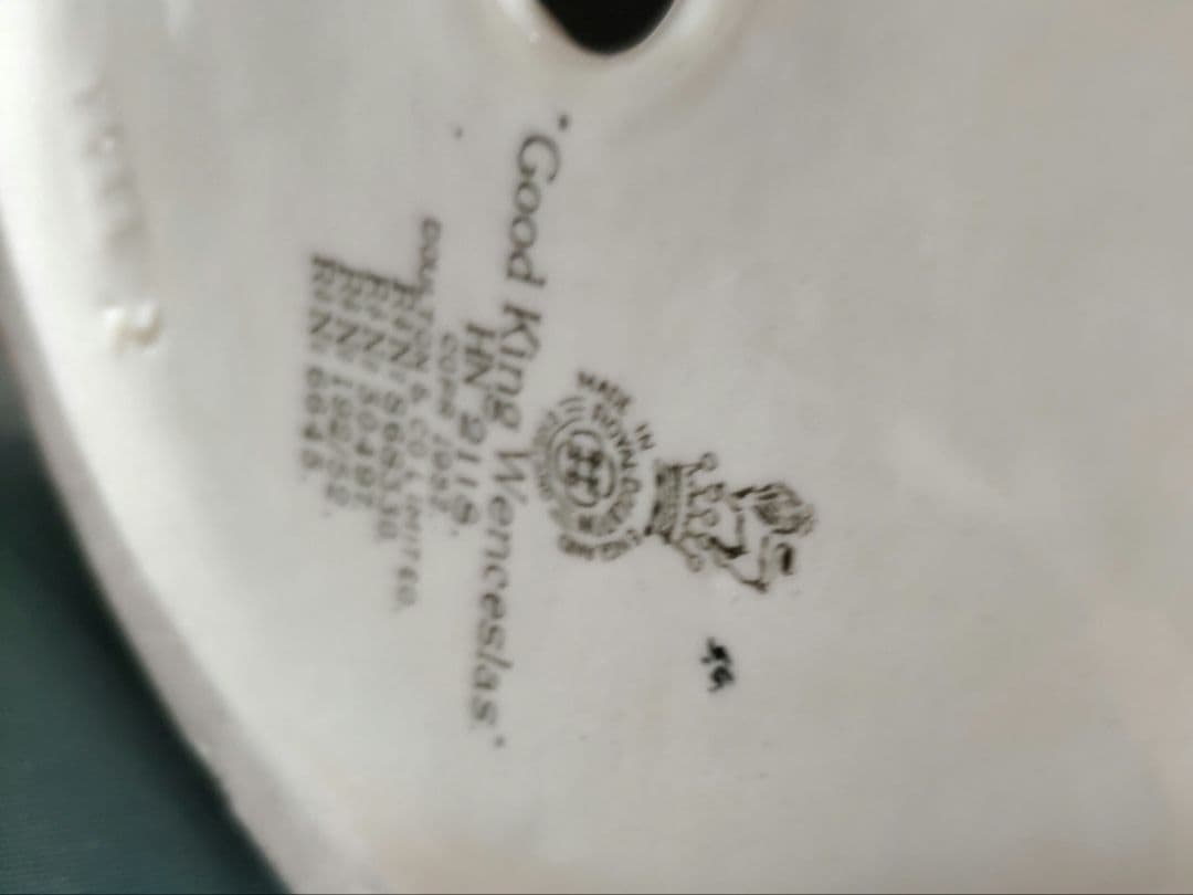 ロイヤルドルトン Good King ｗenceslas 像　アンティーク