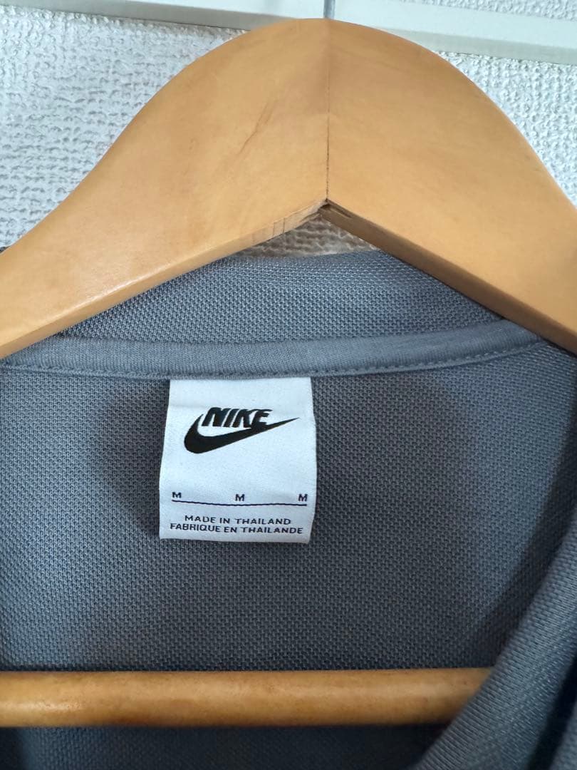 鹿島アントラーズ　限定モデル　パーカー　M 新品