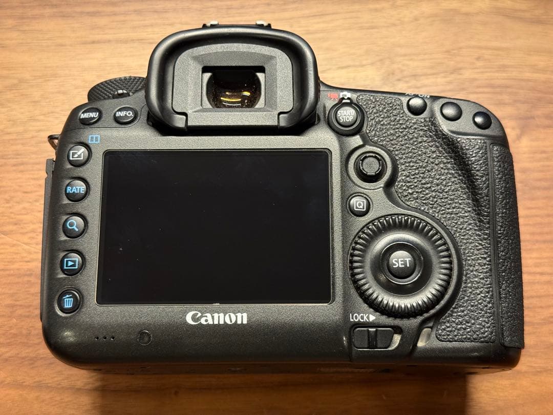 【売り尽くし】美品CANON EOS 5Ds ボディ