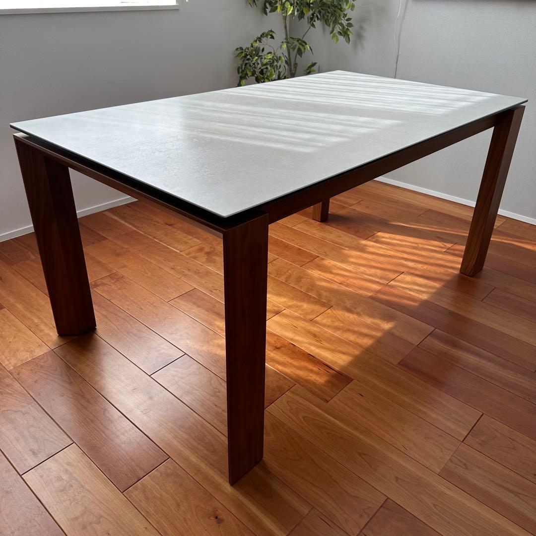 Calligaris カリガリス 伸長ダイニングテーブル セラミック
