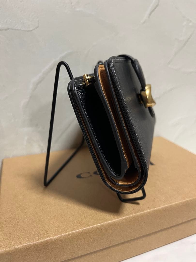 ✨️新品未使用✨COACH ブラックレザー 二つ折り財布