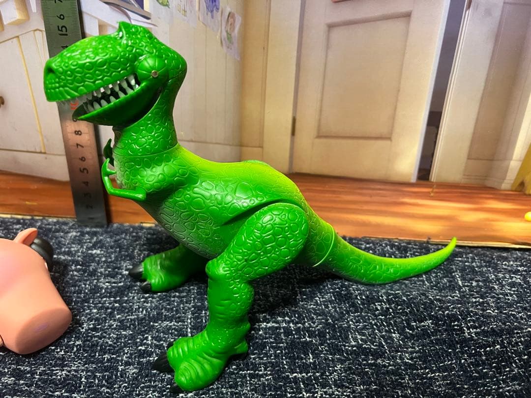 ディズニー　トイストーリー　レックス　ドクターポークチョップ　フィギュア