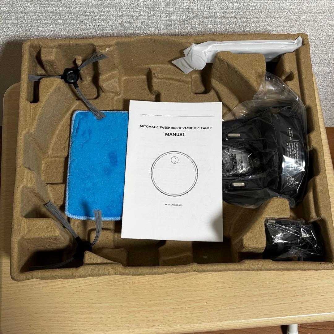 【新品】ロボット掃除機　Automatic Sweep Robo DB-302