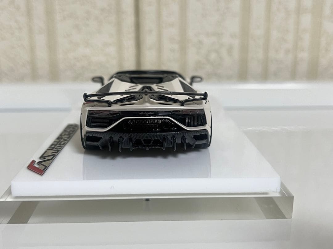 Lamborghini Aventador SVJ Roadster ミニカー