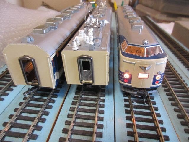 国鉄 寝台特急電車 581系 3両セット HOゲージ　（金属製・カツミ製）