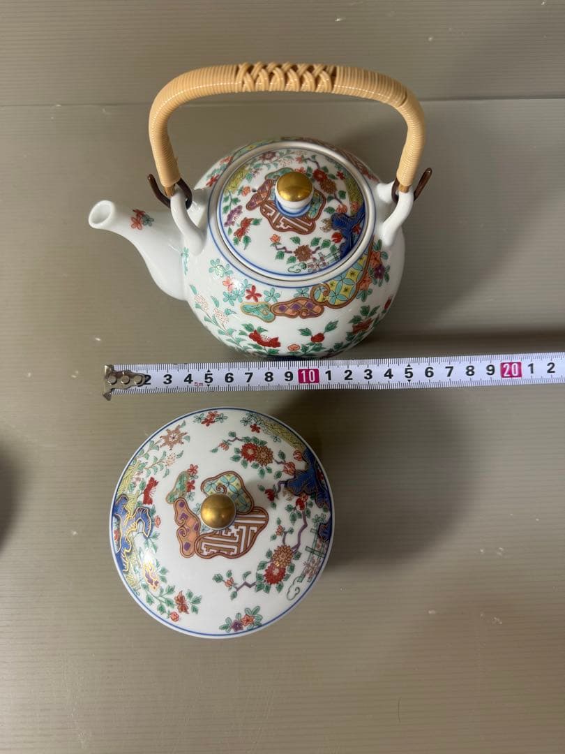 2399 有田焼　弥左衛門　茶器セット　急須1客　湯呑蓋付4客　金彩