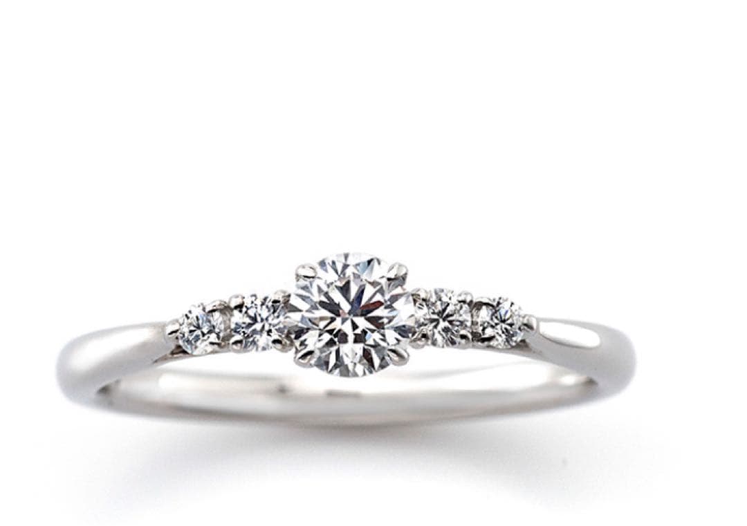 リリー ラザールダイヤモンド