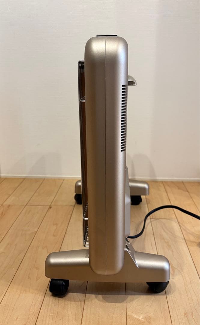 サンルミエ E800L-TM 遠赤外線暖房器 ゴールド