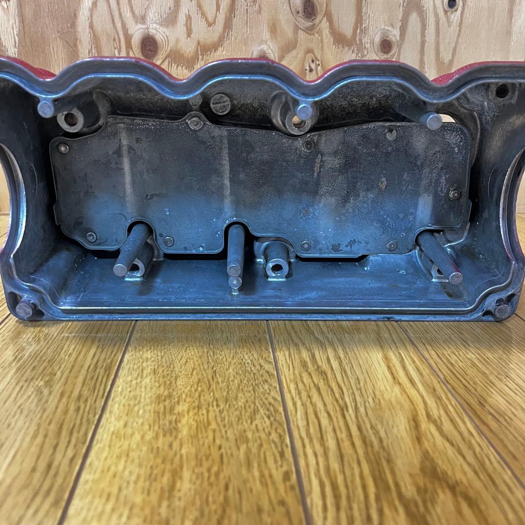 スバル　サンバー　タペットカバー　後期　赤帽仕様　塗装後未使用　結晶塗装