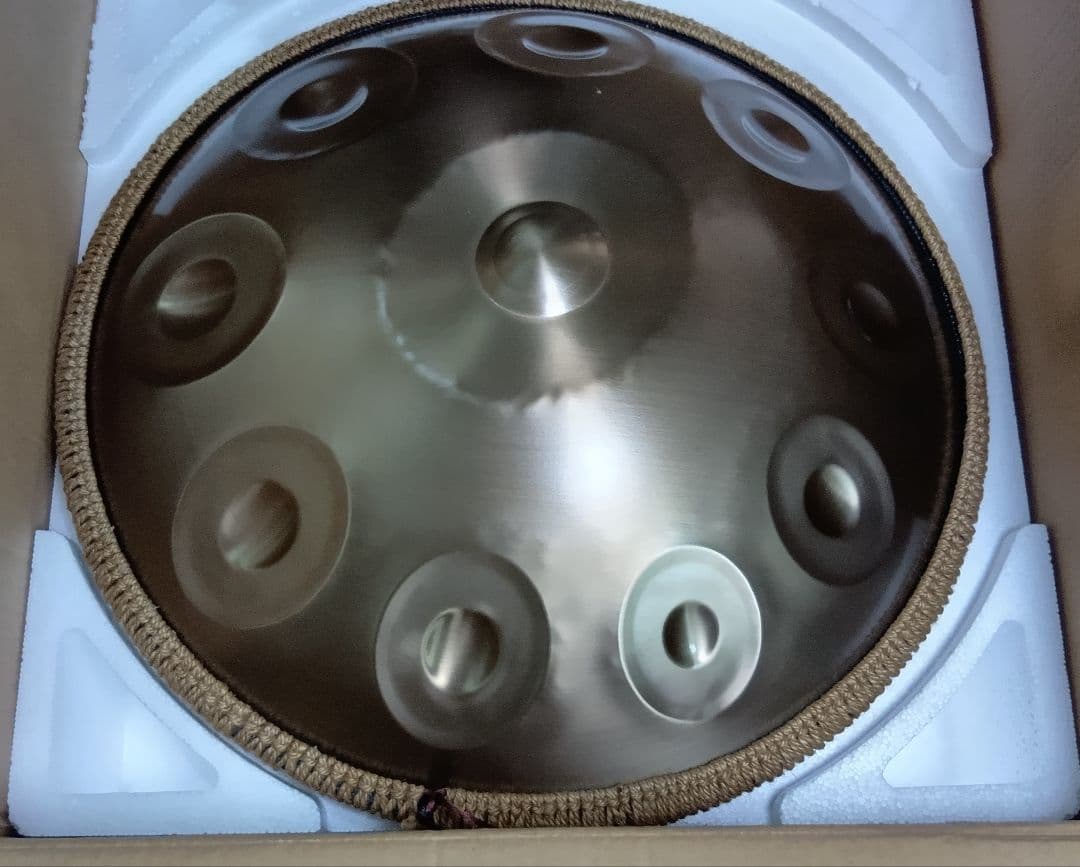 ハンドパン　56センチ　A＝432Hz　Dマイナー　音きれいです