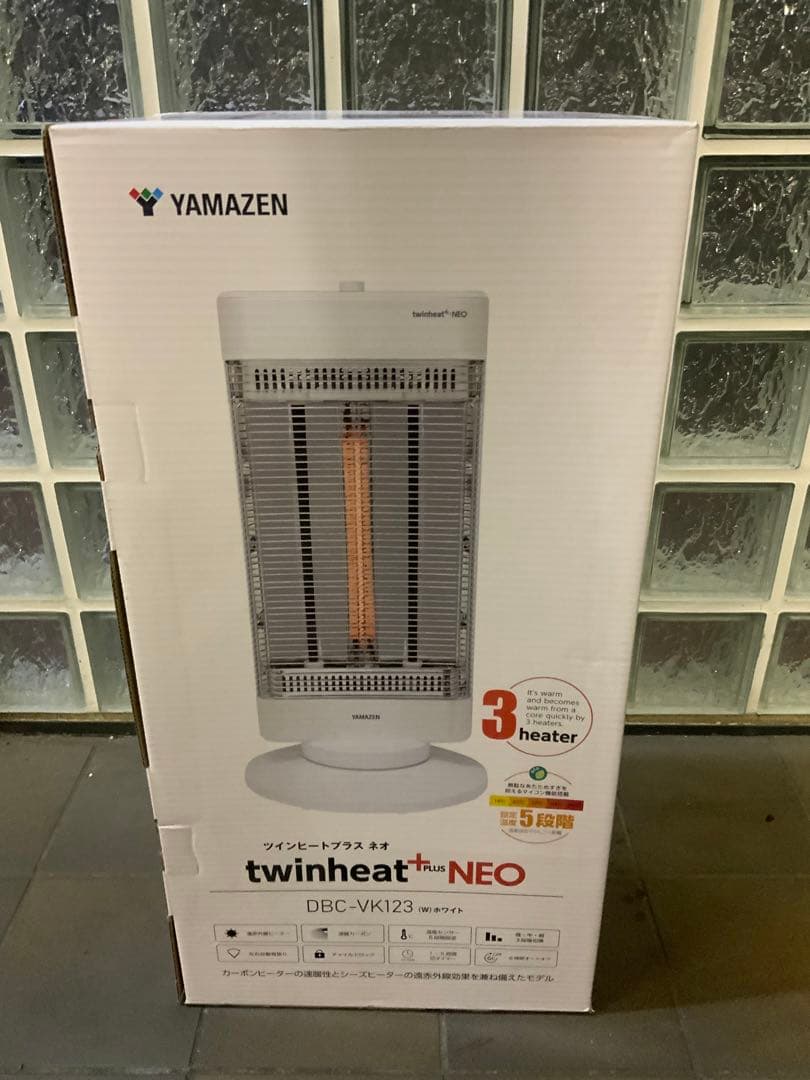 新品箱不良　山善 速暖 ツインヒート プラスネオ ホワイト DBC-VK123
