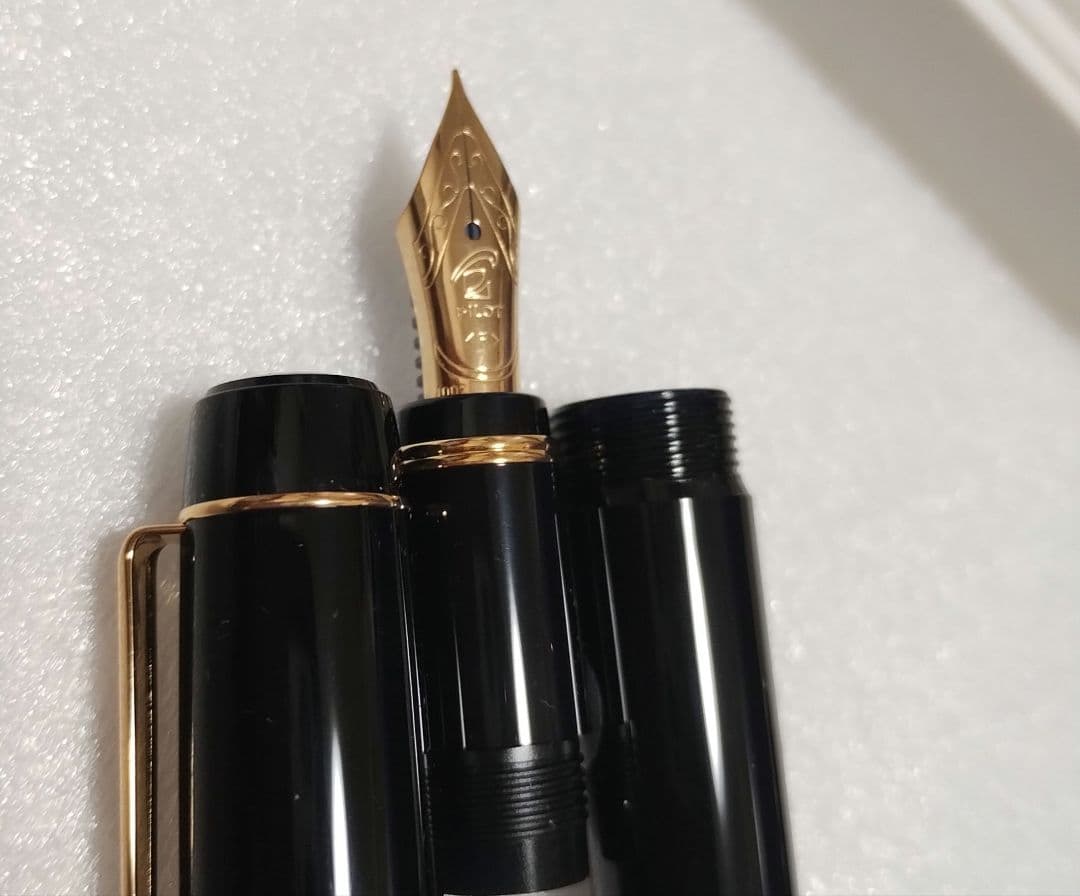 （新品未使用廃盤品）パイロット ルシーナ3点セット ブラック軸　細字F