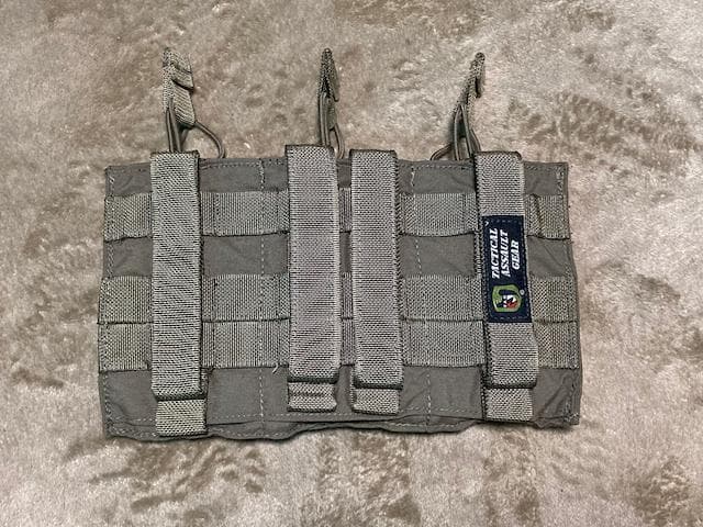 レア！T.A.G.トリプルM4/Pistol マグポーチ絶版品 LE装備に！