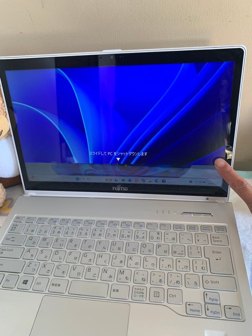 Fujitsu タッチパネルi5/6/SSD 128GB office2024