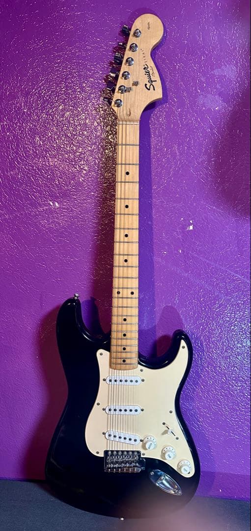 Squier ストラトキャスター　エレキギター