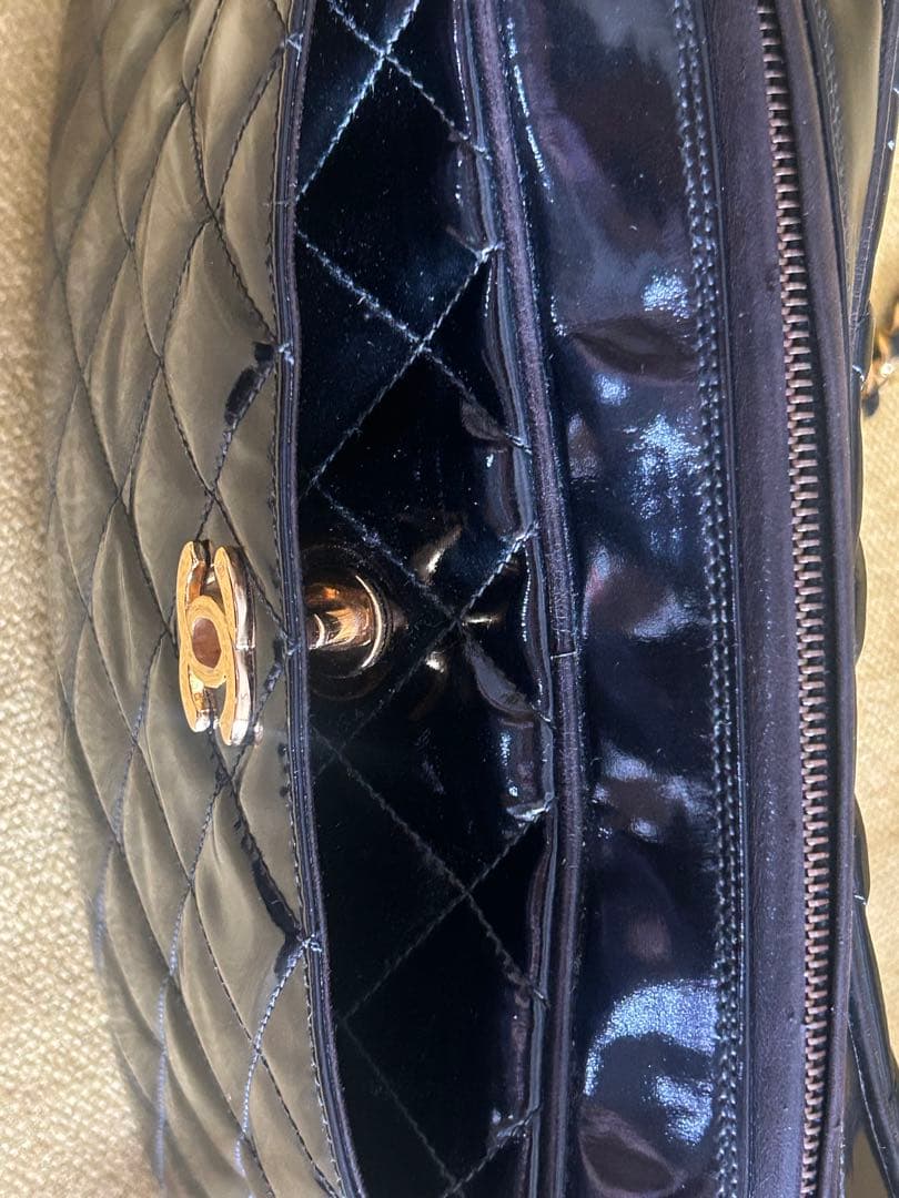 CHANEL ブラック パテントレザー チェーンショルダーバッグ ヴィンテージ