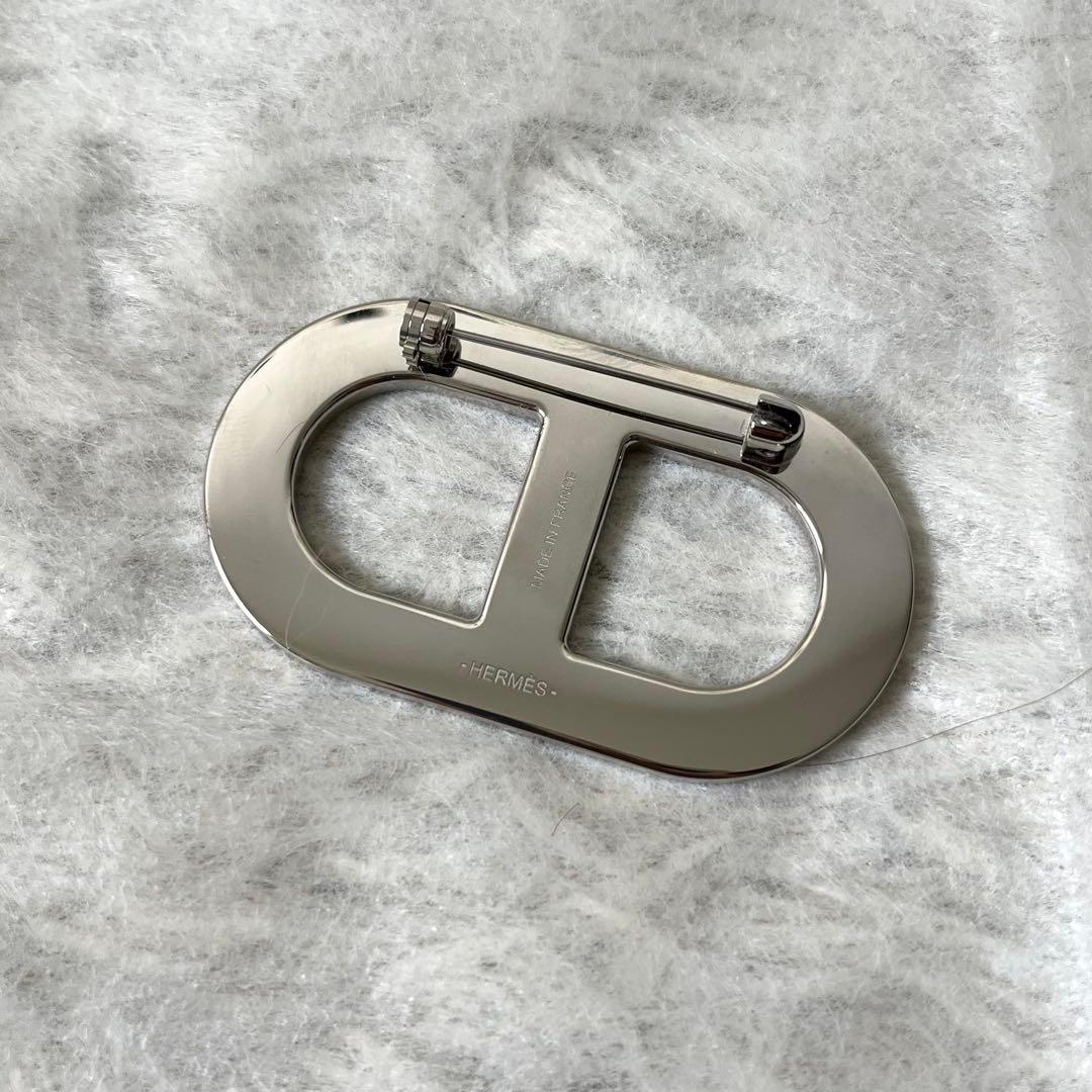 HERMES　シェーヌダンクル　バッジ　ブローチ　ブラック　黒　シルバー　箱付き