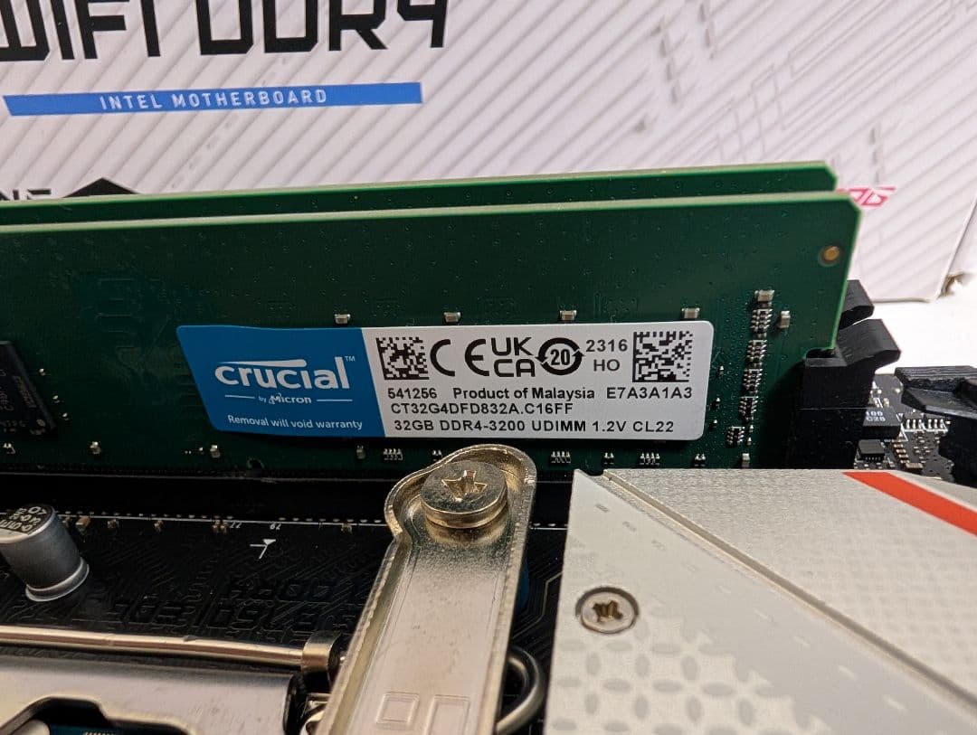 MSI B760Iマザー + i5-13600kf + 64GBメモリ