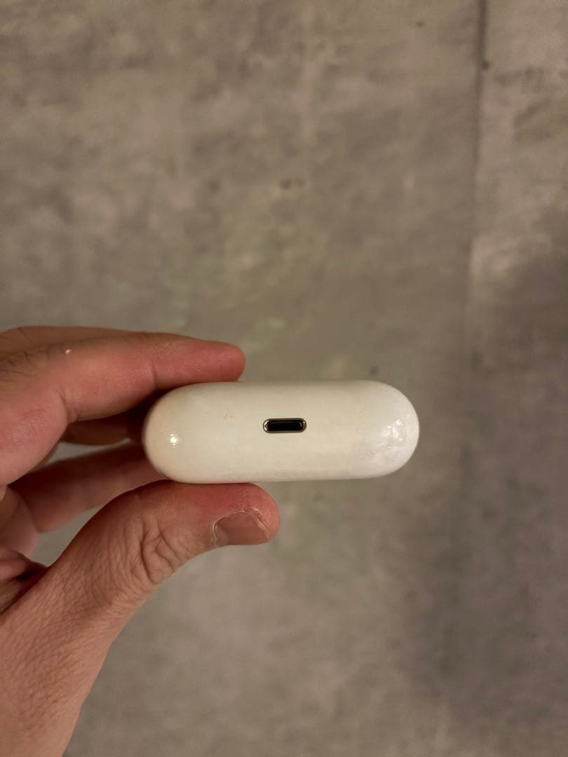 AirPods Pro 第2世代　Lightning