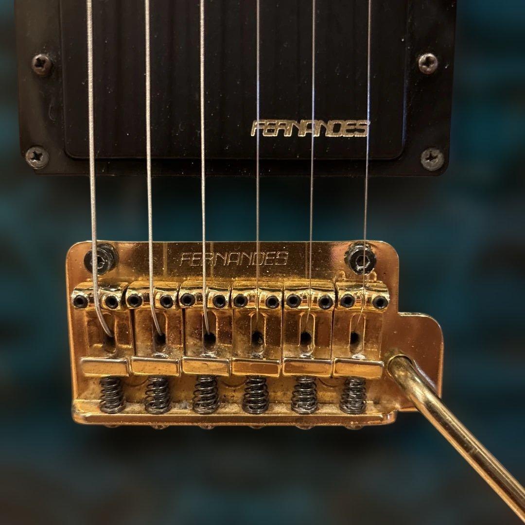 FERNANDES FGZ-420 ゴールドパーツ仕様 トレモロアーム付