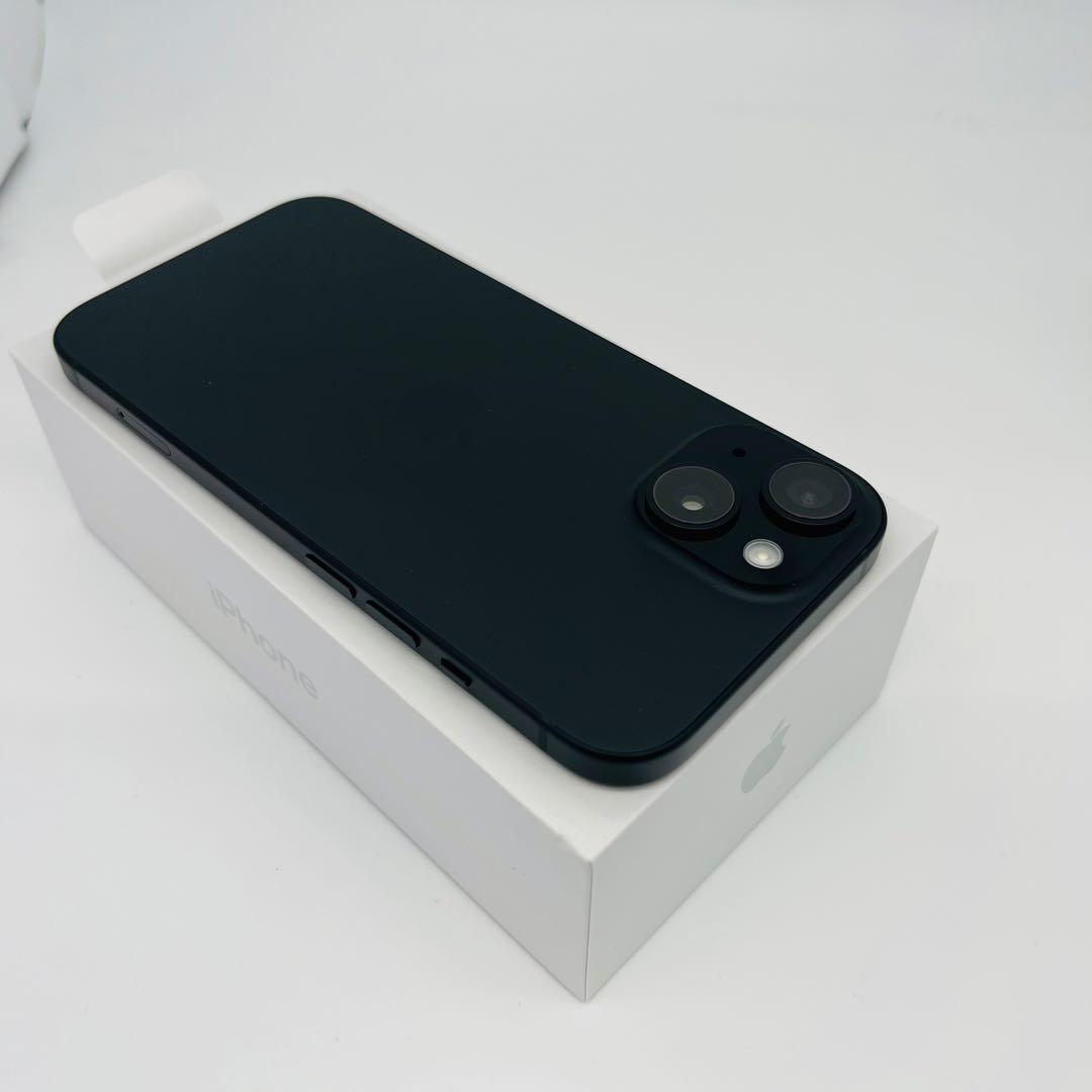 未使用　iPhone 15 128 GB SIMフリー　ブラック　本体