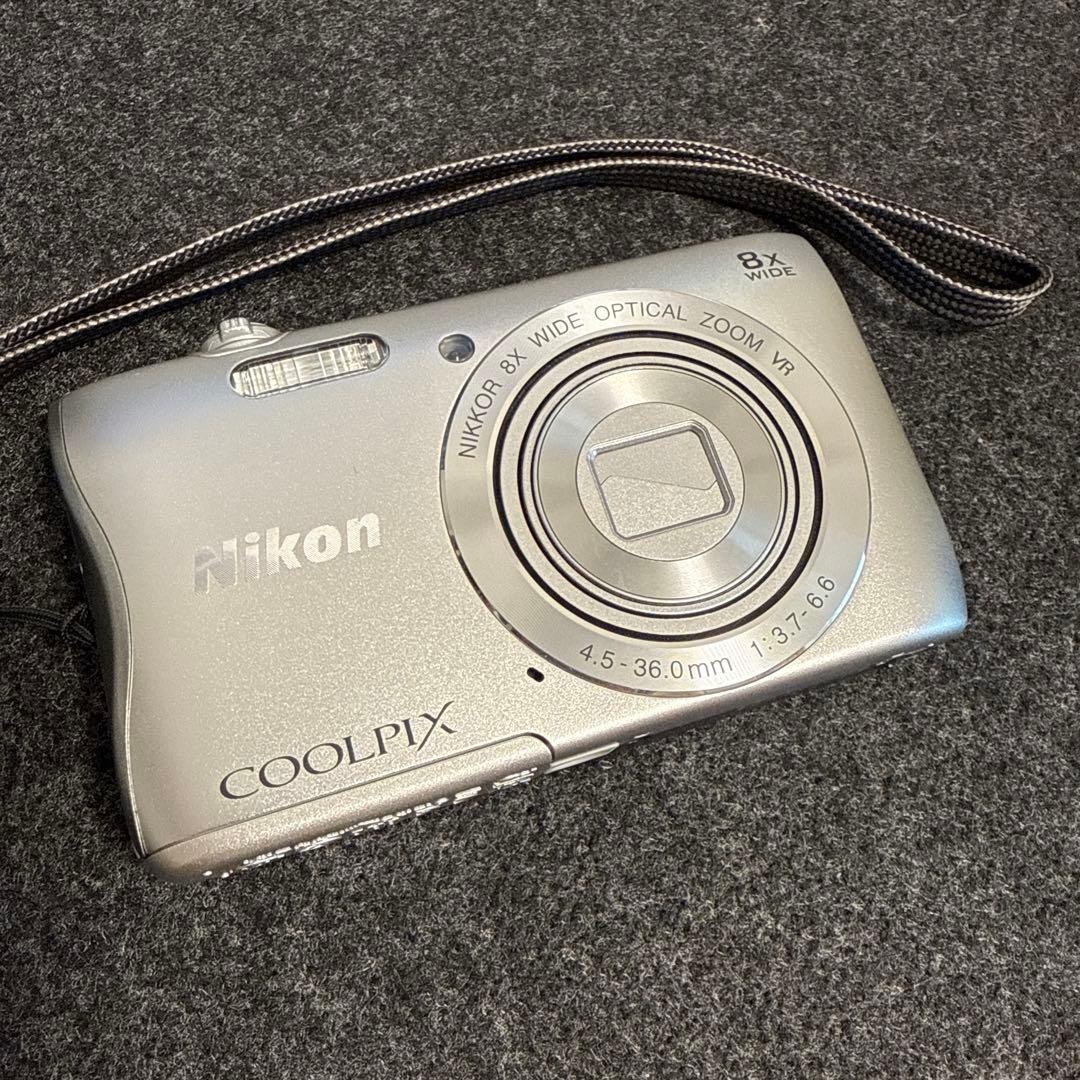 デジタルカメラ COOLPIX S3700