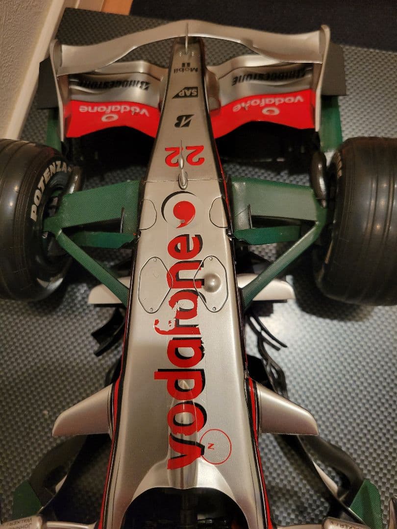 ディアゴスティーニ完成品　1/8 マクラーレンMP4-23　ハミルトン