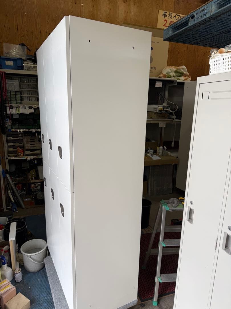 スポーツクラブ フィットネス 体育館 ６人用ロッカー