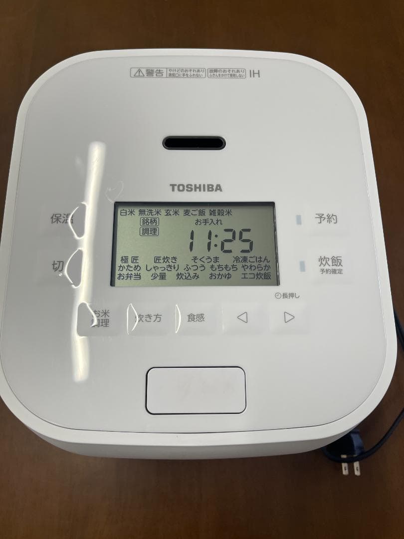 TOSHIBA　炊飯器　RC-10HGW　圧力IH炊飯器