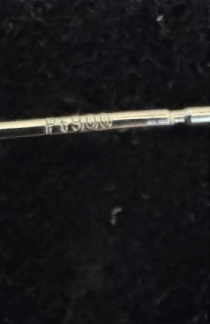 Pt900 一粒ダイヤスタッドピアス