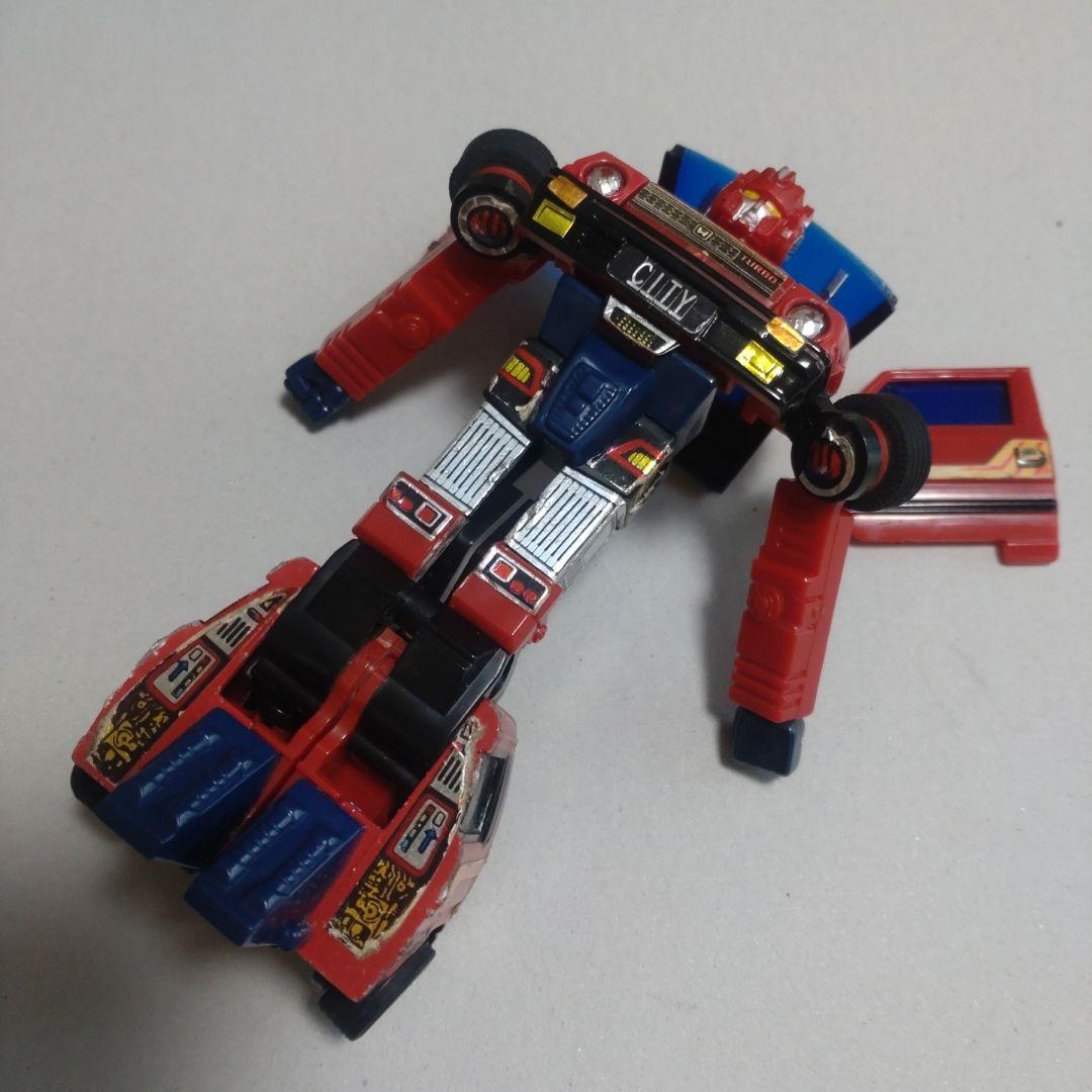 ダイアクロン　カーロボット　No.9 ホンダ・シティターボ　赤