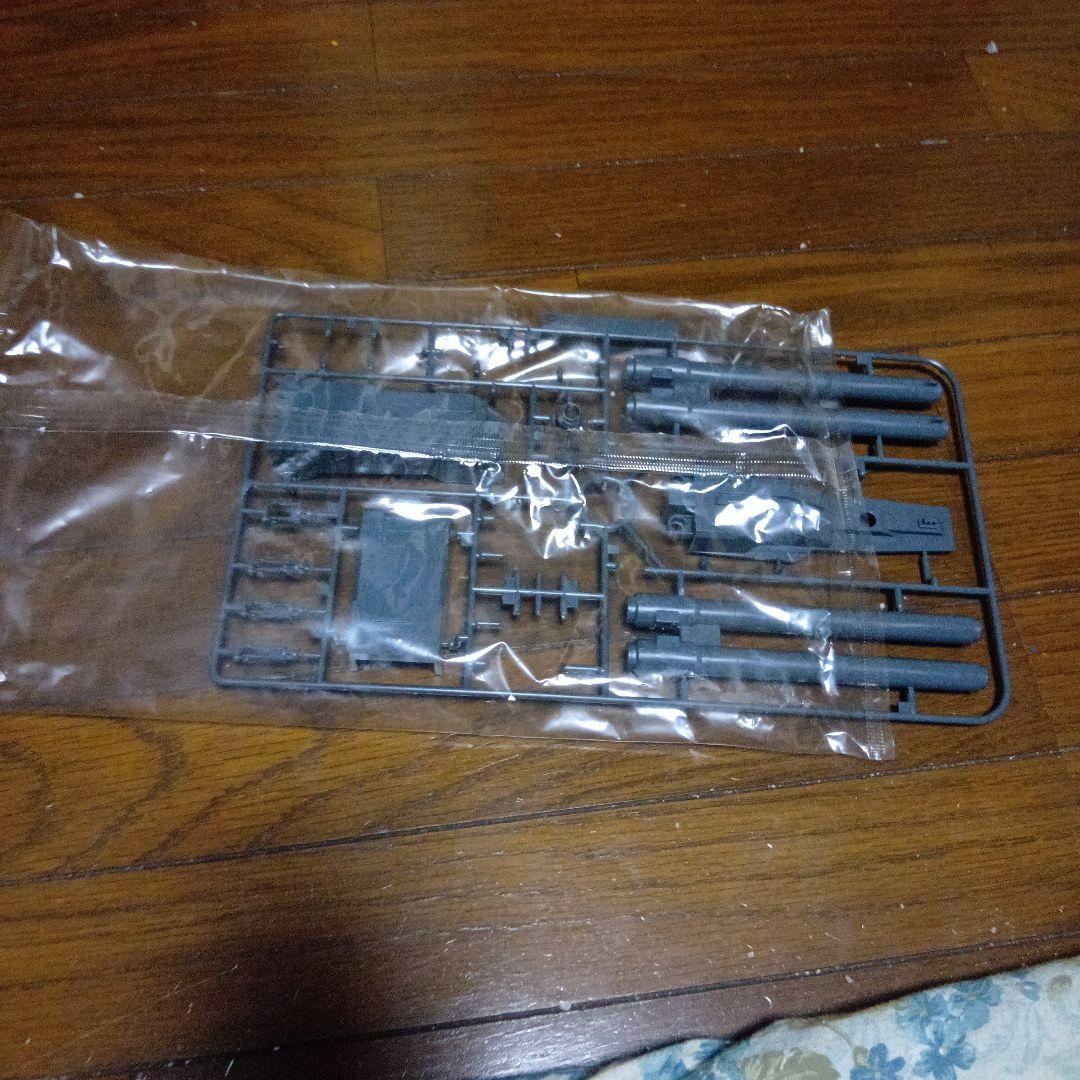 未組立、GNアームズタイプＤだけです。ガンダムデュナメス、入っていません。